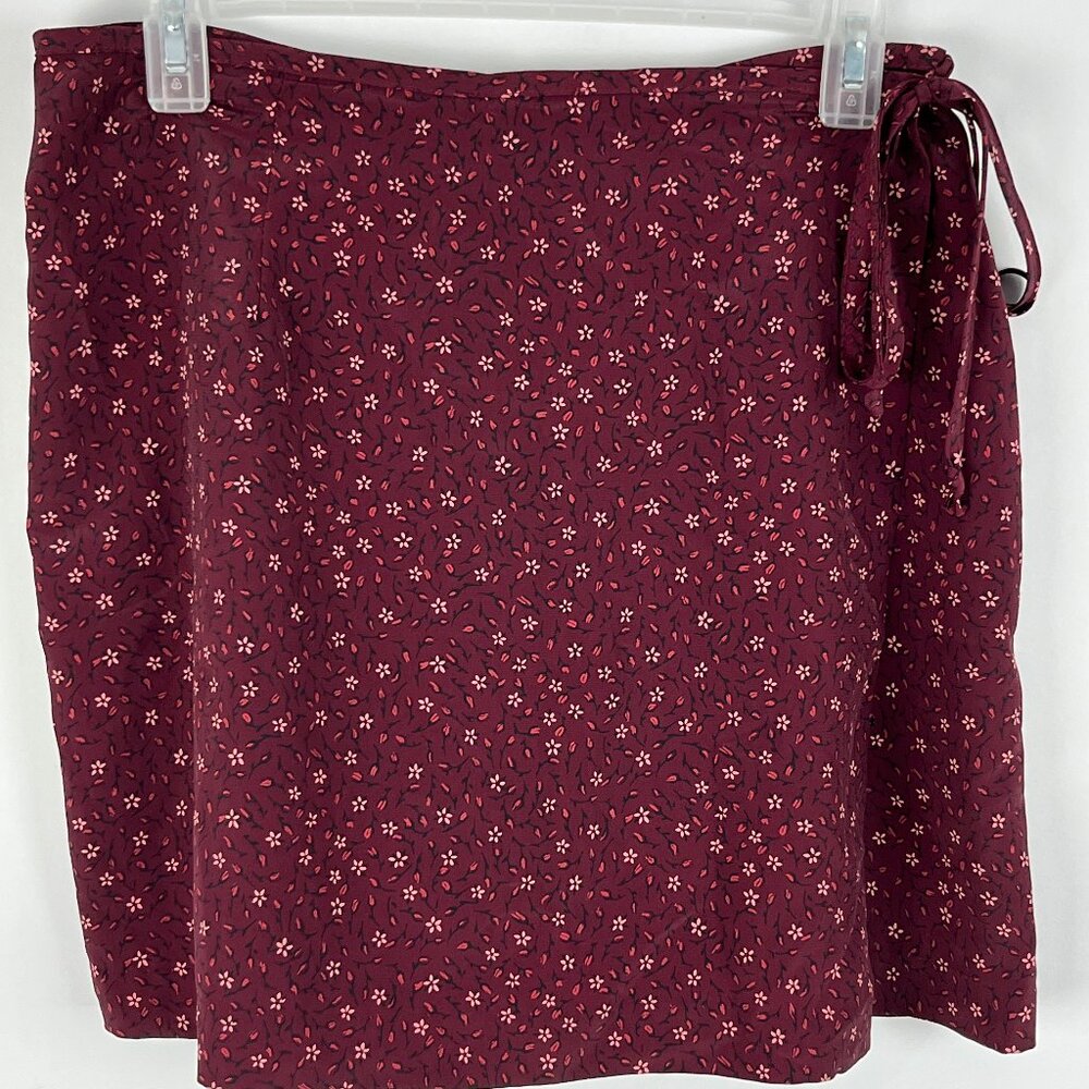 Rico Collection A Line Skort Size 11 Burgundy Floral Waist 30in Inseam 4in Zip